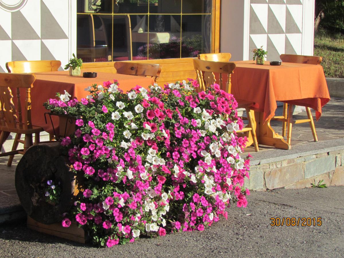 Hotel Duc De Rohan Livigno Exterior photo